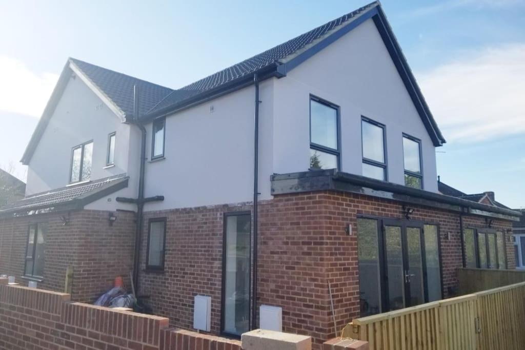 Paradigm House, Delightful 2-Bedroom Flat 4, オックスフォード エクステリア 写真