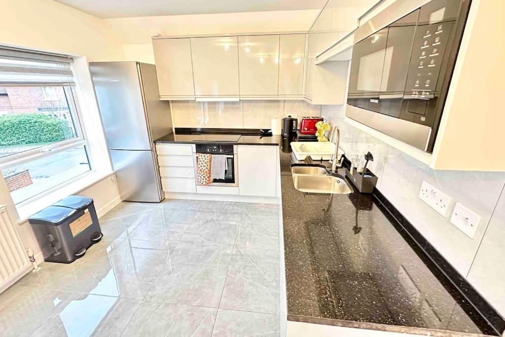 Paradigm House, Delightful 2-Bedroom Flat 4, オックスフォード エクステリア 写真